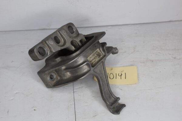 Audi 8V S3 / Volkswagen Golf Mk7 R Engine Motor Mount 5Q0 199 262 BK