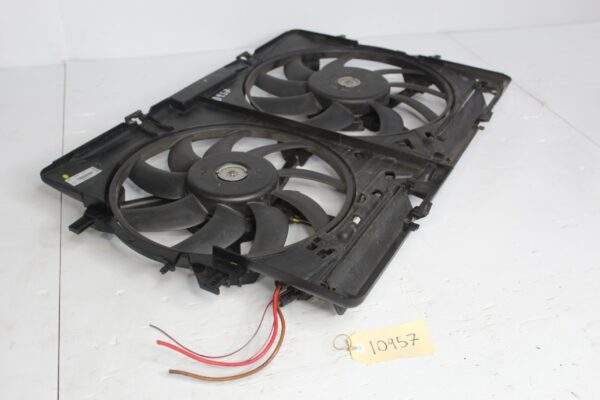 Audi A4 A5 Q5 2.0L Radiator Cooling Fan Assembly 8K0121003P, 8K0959501G