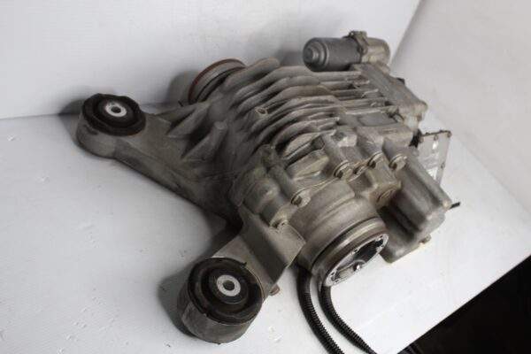 Audi 8V S3 / Volkwagen Mk7 Golf R Rear Differential Haldex 0CQ525010F 0CQ525010S