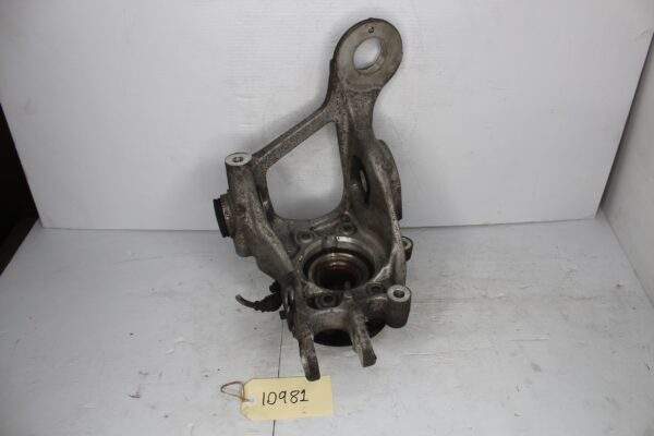 Audi A4 A5 S5 RS5 Rear Right Wheel Knuckle Carrier Housing 8K0505432AR
