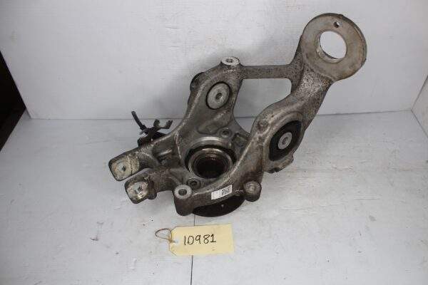 Audi A4 A5 S5 RS5 Rear Right Wheel Knuckle Carrier Housing 8K0505432AR