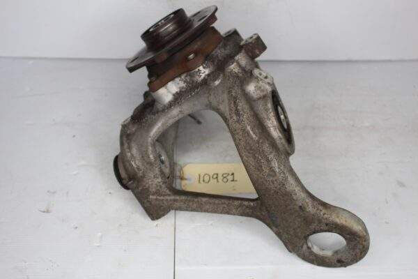 Audi A4 A5 S5 RS5 Rear Right Wheel Knuckle Carrier Housing 8K0505432AR