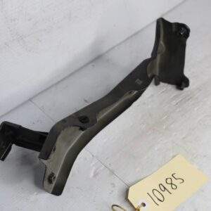 Audi 8V A3 S3 RS3 Front Right Fender Guard Wing Support Bracket 8V0821134A - Image 2