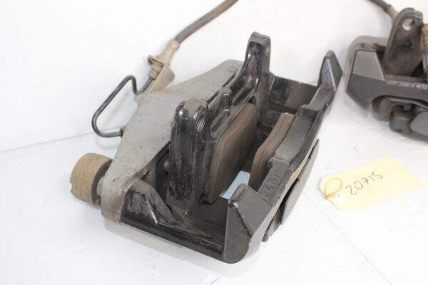 Volkswagen Golf Mk6 R Front Brake Caliper's Pair Set 8P0615123A, 8P0615124A