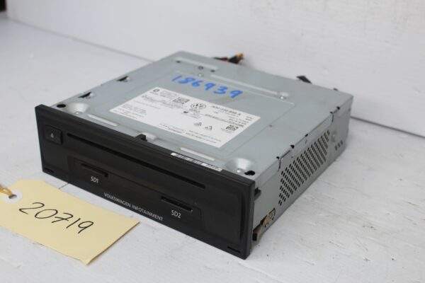 Volkswagen Mk7 Golf MIB2 Radio Infotainment Control Unit 3Q0035846A 3Q0035846AX