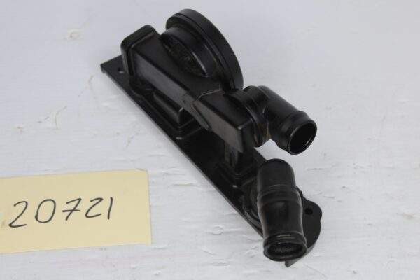 Volkswagen Golf MK6 R PCV Pressure Valve EA113 06F129101R