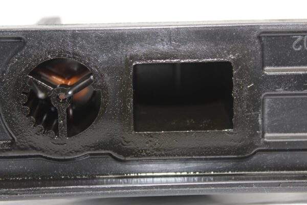 Volkswagen Golf MK6 R PCV Pressure Valve EA113 06F129101R