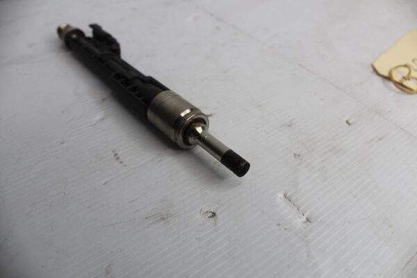 BMW F80 F82 F87 M2 M3 M4 S55 Fuel Injector EU6 13647639994