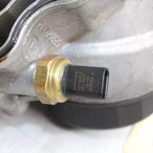 BMW F80 F82 F87 M2 M3 M4 S55 3.0L Oil Filter Housing Unit 11428683206 - Image 3