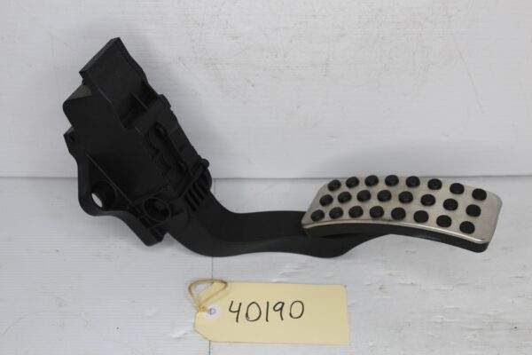 Mercedes Benz W176 W117 A45 CLA45 Accelerator Throttle Pedal A2463001904