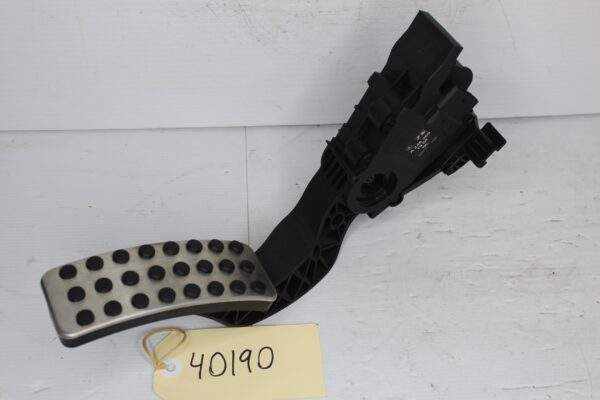 Mercedes Benz W176 W117 A45 CLA45 Accelerator Throttle Pedal A2463001904