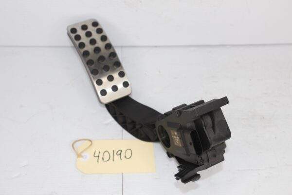 Mercedes Benz W176 W117 A45 CLA45 Accelerator Throttle Pedal A2463001904