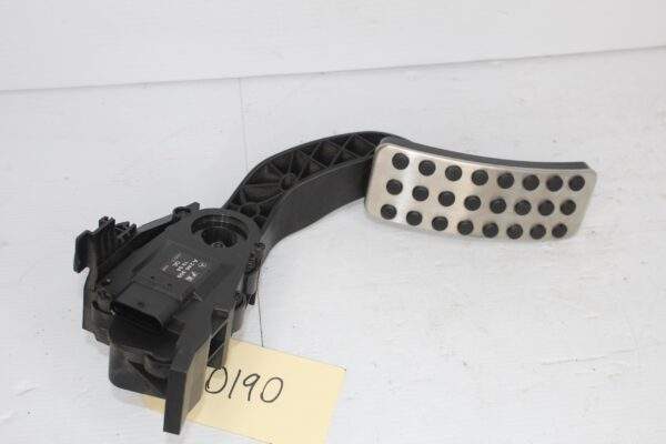 Mercedes Benz W176 W117 A45 CLA45 Accelerator Throttle Pedal A2463001904