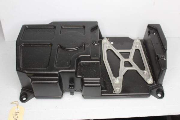 Mercedes Benz W176 A45 A250 Harmon Kardon Subwoofer Speaker A2468200002