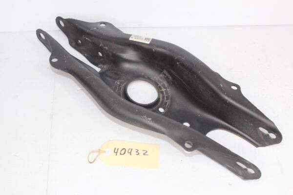 Mercedes Benz W205 C43 Rear Left & Right Lower Control Arm A2053522000