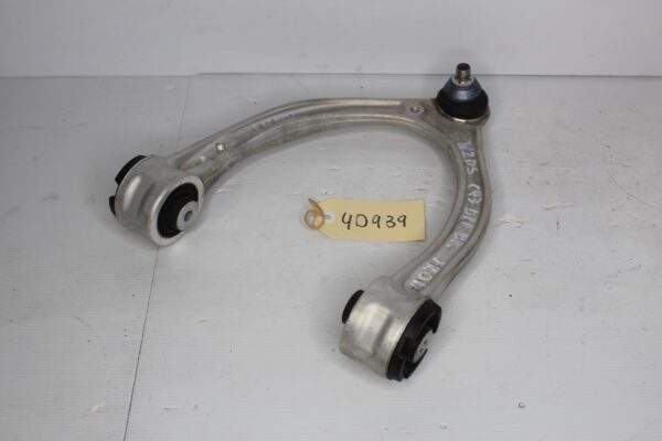 Mercedes Benz W205 C43 C63 Front Right Upper Control Transverse Arm A2053303403