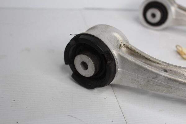 Mercedes Benz W205 C43 C63 Front Right Upper Control Transverse Arm A2053303403