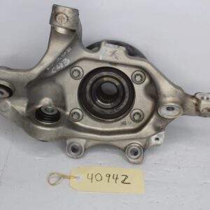 Mercedes Benz W205 C43 Rear Right Knuckle Carrier Hub A2053508808 - Image 3