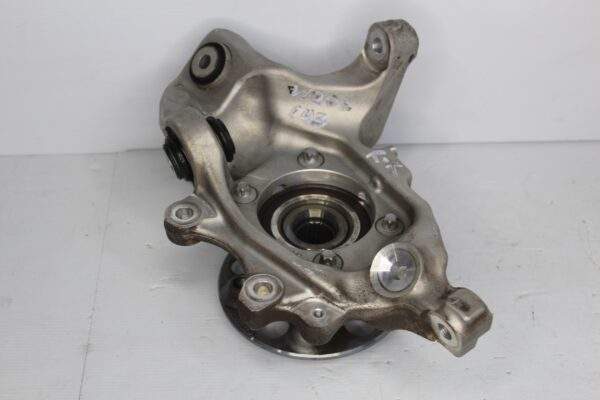 Mercedes Benz W205 C43 Rear Right Knuckle Carrier Hub A2053508808