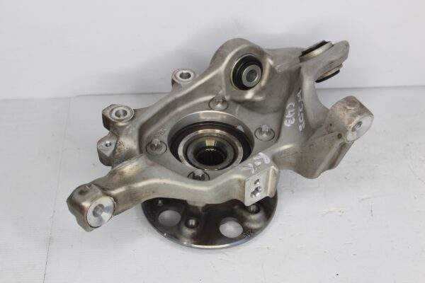 Mercedes Benz W205 C43 Rear Right Knuckle Carrier Hub A2053508808