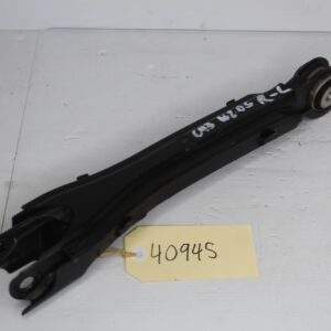 Mercedes Benz W205 C43 Rear Left & Right Lower Control Thrust Arm A2043500229 - Image 3