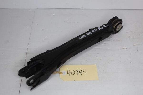 Mercedes Benz W205 C43 Rear Left & Right Lower Control Thrust Arm A2043500229