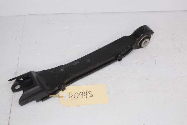 Mercedes Benz W205 C43 Rear Left & Right Lower Control Thrust Arm A2043500229