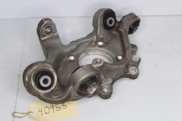 Mercedes Benz W205 C63s Coupe Rear Left Knuckle Carrier A2053501514