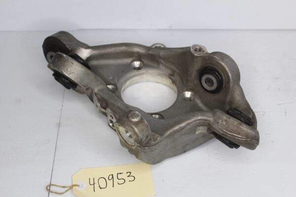 Mercedes Benz W205 C63s Coupe Rear Left Knuckle Carrier A2053501514