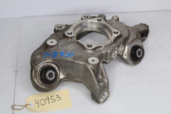 Mercedes Benz W205 C63s Coupe Rear Left Knuckle Carrier A2053501514