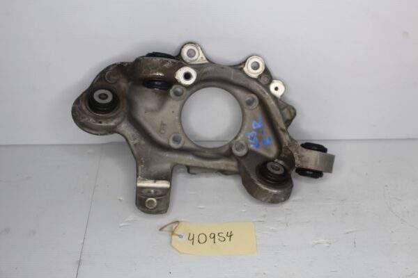 Mercedes Benz W205 C63s Coupe Rear Right Knuckle Carrier A2053501614