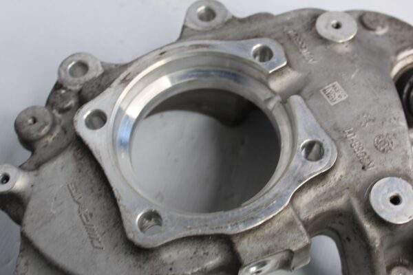 Mercedes Benz W205 C63s Coupe Rear Right Knuckle Carrier A2053501614
