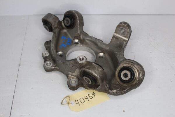 Mercedes Benz W205 C63s Coupe Rear Right Knuckle Carrier A2053501614