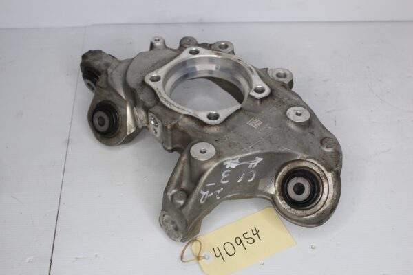 Mercedes Benz W205 C63s Coupe Rear Right Knuckle Carrier A2053501614