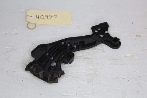Mercedes Benz W205 C63s Rear Left Cable Holder Bracket A2055460346