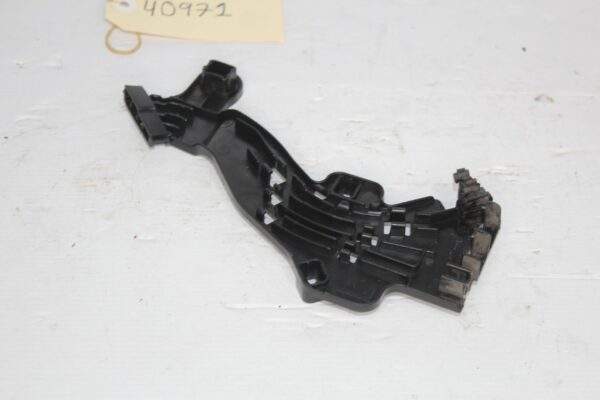 Mercedes Benz W205 C63s Rear Left Cable Holder Bracket A2055460346
