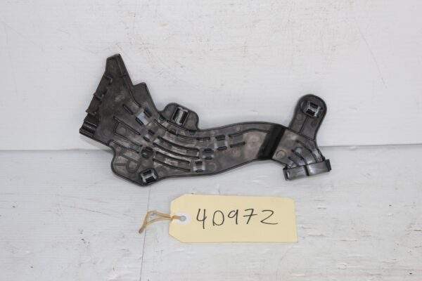 Mercedes Benz W205 C63s Rear Right Cable Holder Bracket A2055460446