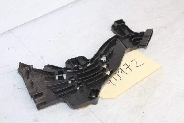 Mercedes Benz W205 C63s Rear Right Cable Holder Bracket A2055460446