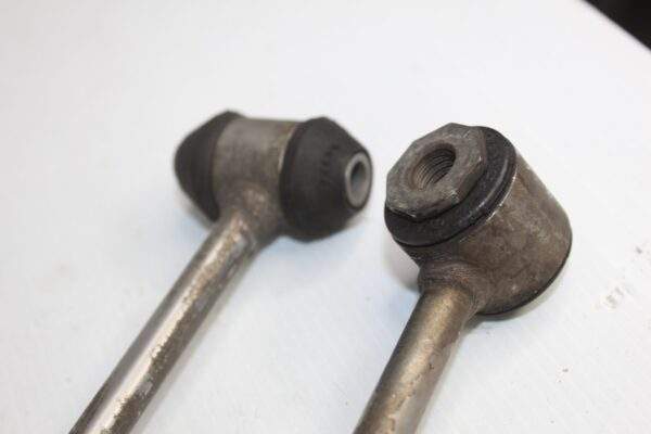 Mercedes Benz W205 C43 AMG Rear Sway Bar Links A2053260317, A2053260417