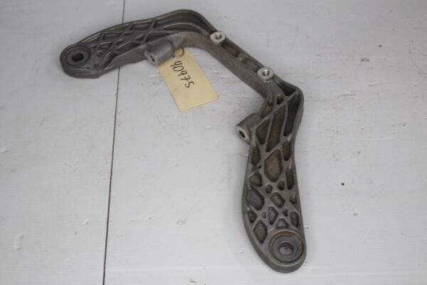 Mercedes Benz W176 W117 A45 CLA45 Rear Differential Mount Carrier A2463520500