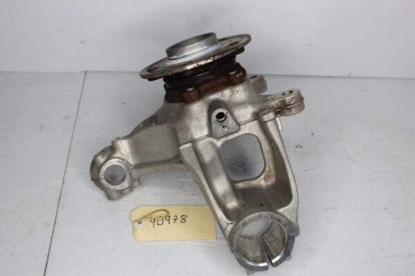 Mercedes Benz W177 A250 Front Right Knuckle with Bearing A2473320800