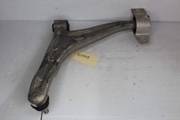 Mercedes Benz W177 A250 Front Right Lower Control Arm A2473307602