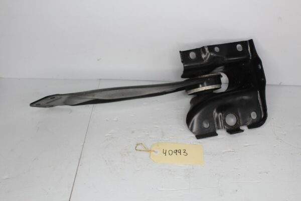 Mercedes Benz W177 A250 Rear Right Trailing Control Arm A1773504401