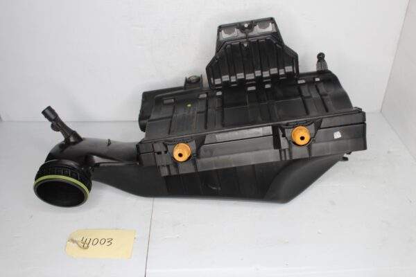 Mercedes Benz W205 C300 M264 Intake Air Filter Box A2640900000 A2640906700