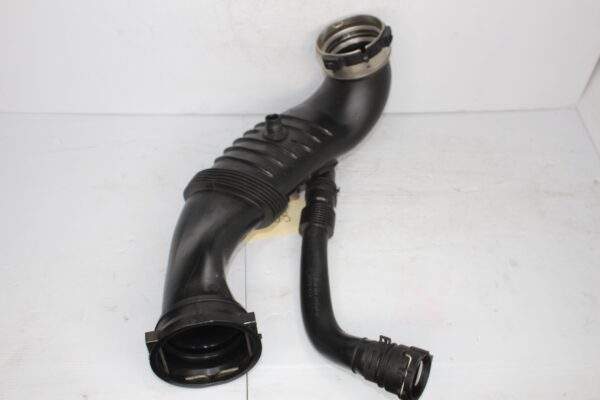 Mercedes Benz W205 C300 M264 Air Intake Clean Air Hose Line A2640900300
