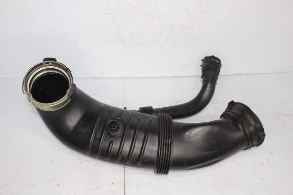 Mercedes Benz W205 C300 M264 Air Intake Clean Air Hose Line A2640900300