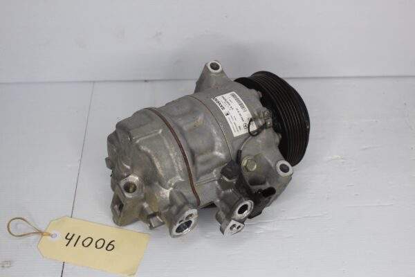 Mercedes Benz W205 C300 Air Con AC Refrigerant Compressor A0008303902