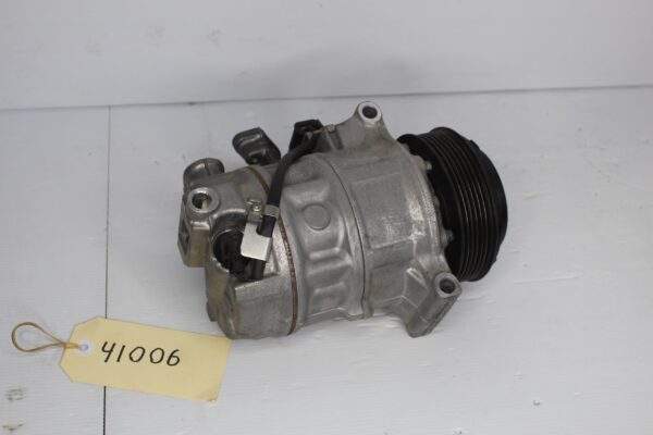 Mercedes Benz W205 C300 Air Con AC Refrigerant Compressor A0008303902