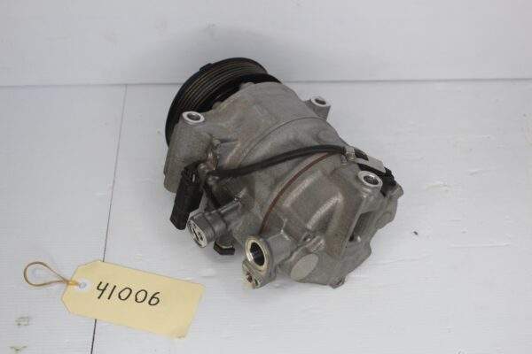 Mercedes Benz W205 C300 Air Con AC Refrigerant Compressor A0008303902