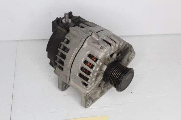 Mercedes Benz W205 C300 Alternator A0009069905